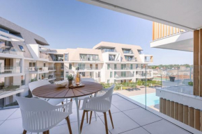 Huswell - Nice apartment with pool, parking & private spa